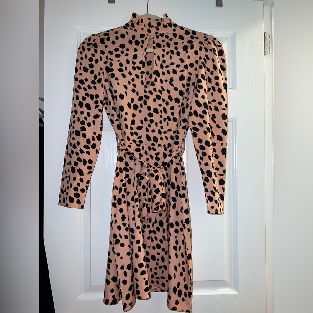 Pink and black cheetah print keyhole long sleeve dress